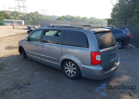 2014 Chrysler Town & Country Touring z USA, uszkodzony, nr VIN 2C4RC1BGXER381299